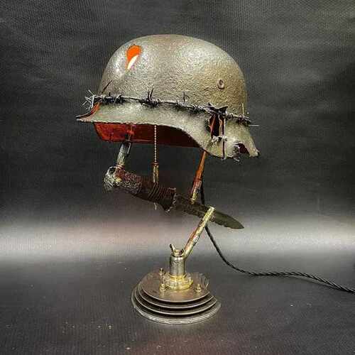 新款二战头盔台灯 War relic lamp战争遗迹灯树脂摆件工艺品