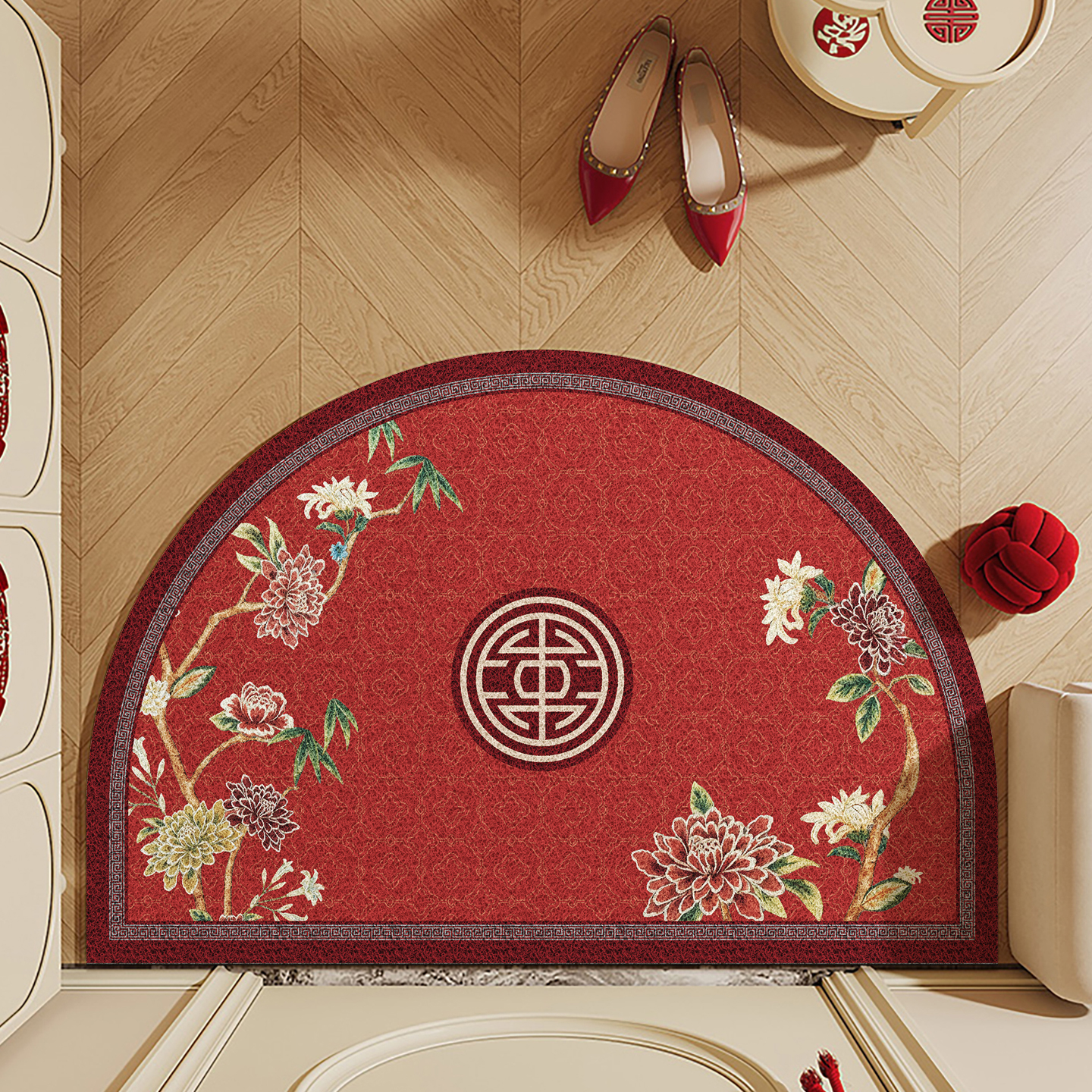 红色喜庆半圆形丝圈地垫