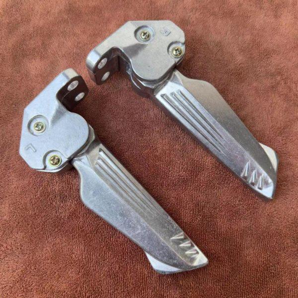 狼蹬折叠铝电动车适用三林鸿收缩代目四代目脚踏板图踩脚战后座海