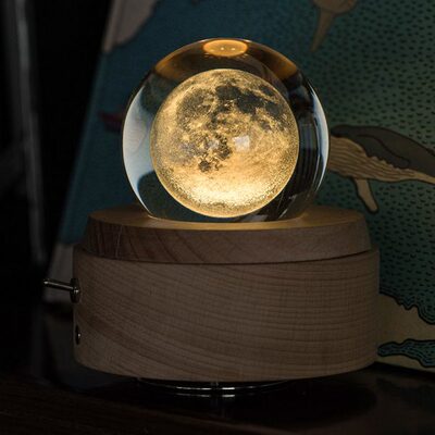 球女孩水晶球月女友年音乐盒八音盒送结婚天空之城新女生生日礼物