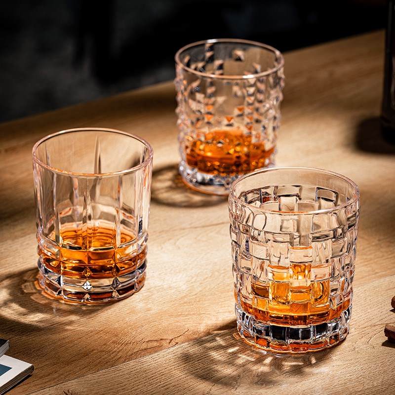 轻奢高档水晶玻璃威士忌杯套装创意家用高颜值白兰地洋酒啤酒杯子