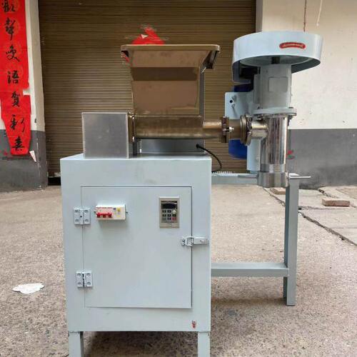 全自动喂料牛筋面机自熟辣条机商用自动下料泡泡面机朝鲜面辣片机