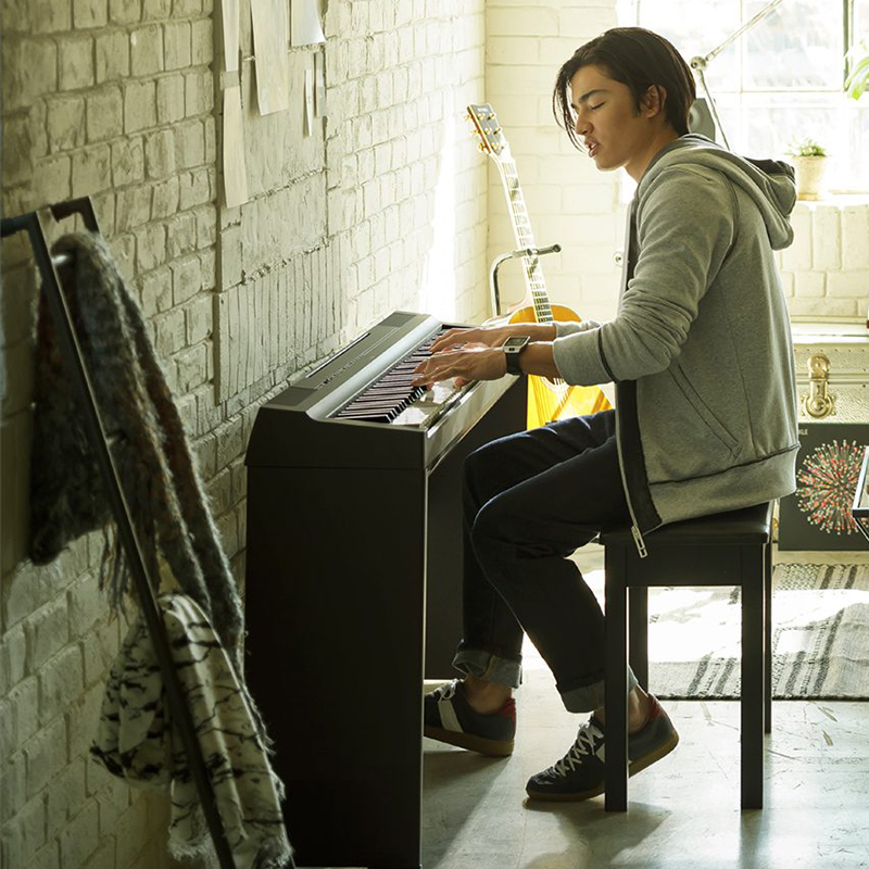 雅马哈电钢琴P125家用数码电子钢琴88键重锤初学者专业演奏便携式