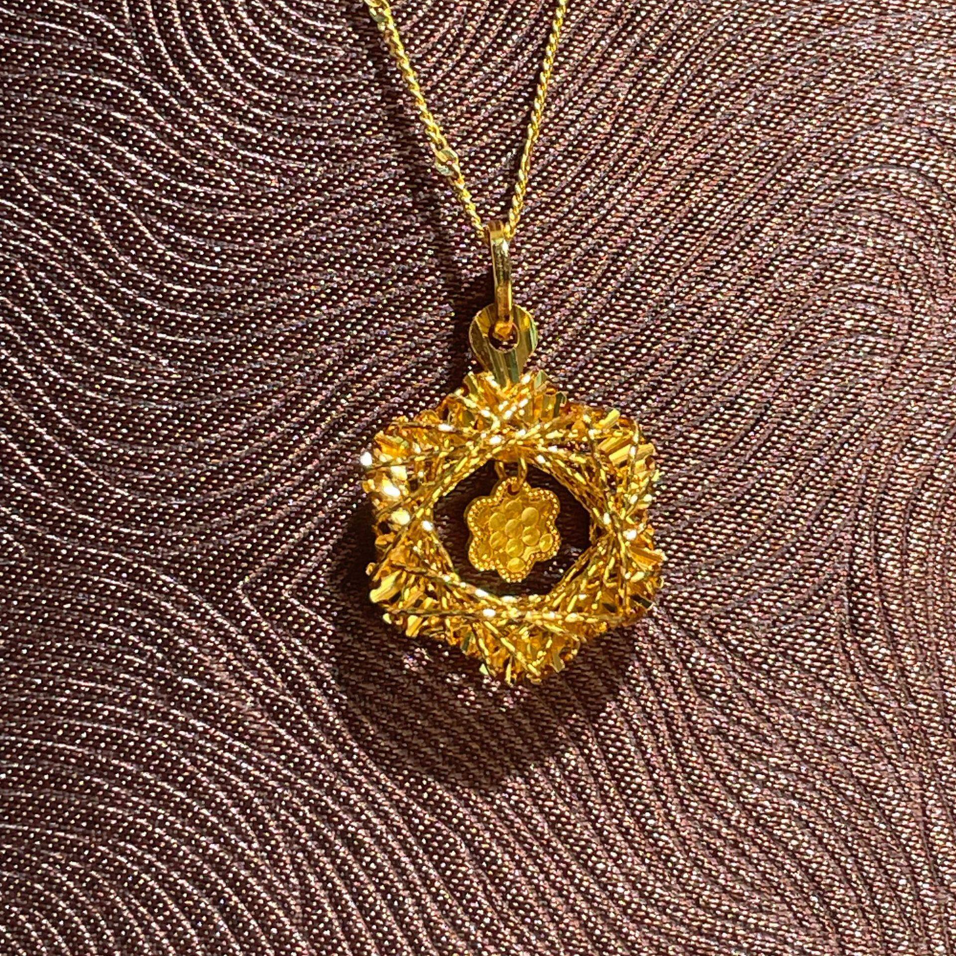 复古设计师款金六瓣花项链