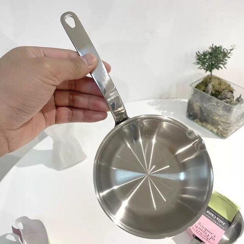特厚一体不锈钢煎蛋泼油平底锅