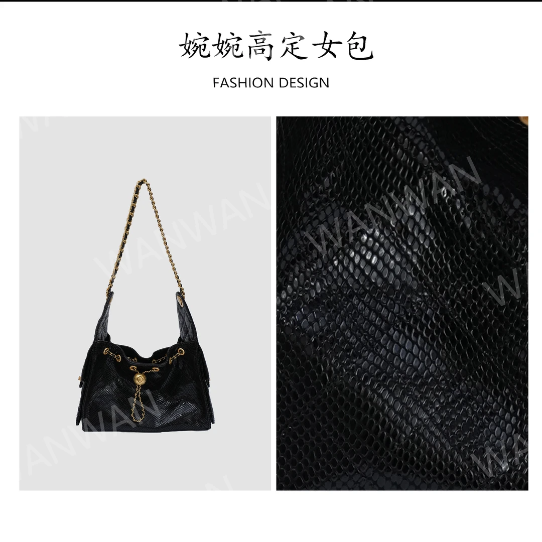 新款时尚百搭女士轻奢风菱格链条单肩斜挎手提包IE6693-黑色
