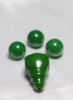 精品和田碧玉果绿色正阳绿三通108老型套装三通顶珠腰珠配珠文玩
