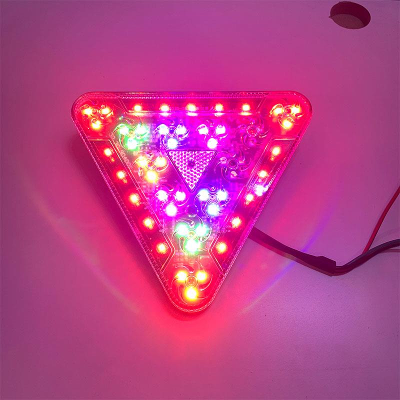 货车挂车LED刹车爆闪灯三角形防雾灯12V24V通用汽车后尾灯