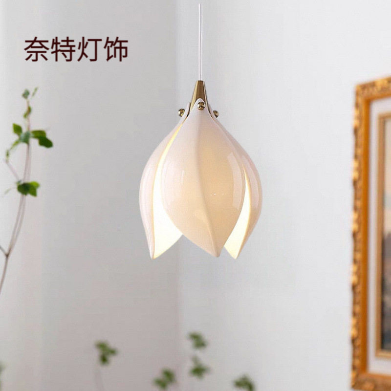轻奢唯美花朵旋转楼梯吊灯