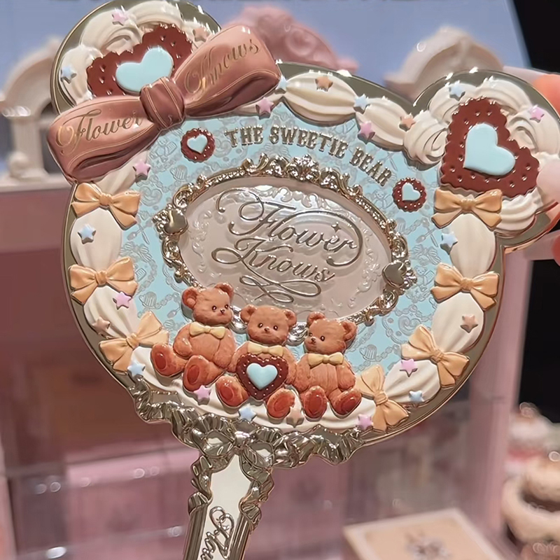 花知晓甜心小熊手持随身化妆镜