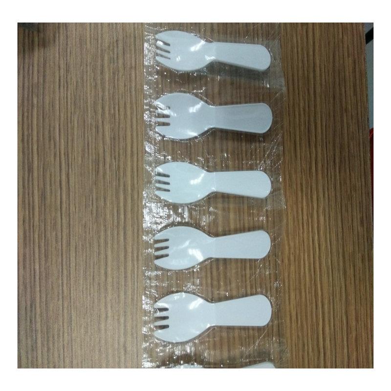 厂家供应果冻小勺包装机塑料小汤匙包装机包装机汤匙包装机