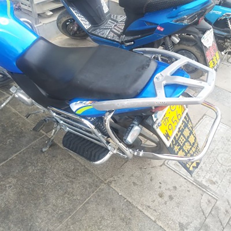 通用款摩托车侧翻货架脚踏改装翻板货架脚踏板摩托车车架配件边