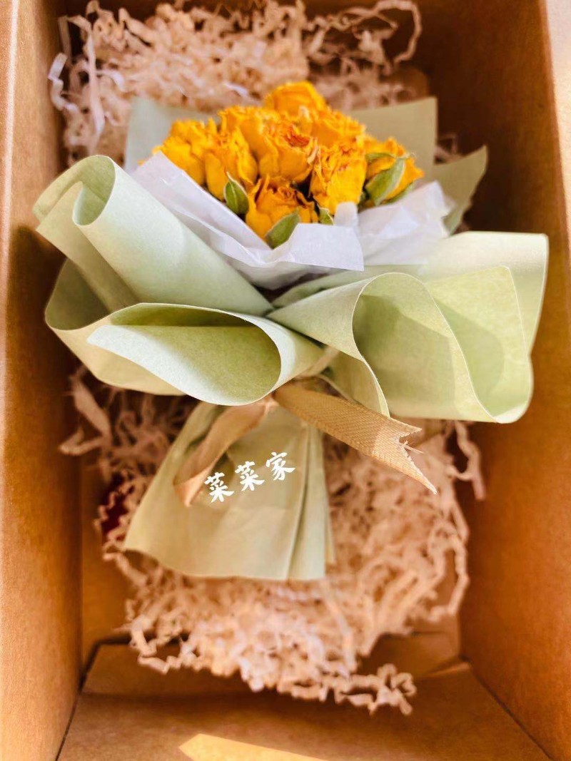 迷你精致干花束玫瑰结婚伴手礼情人节出风口车载夹毕业生日礼物