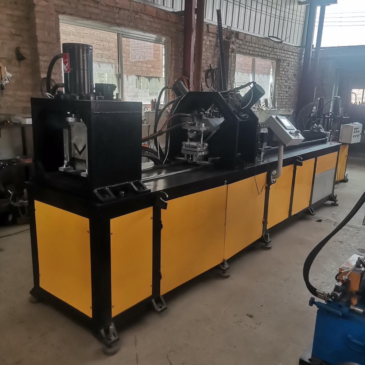 液压自动数控角钢切断冲孔机精度准确操作简单数据储存可调换伺服