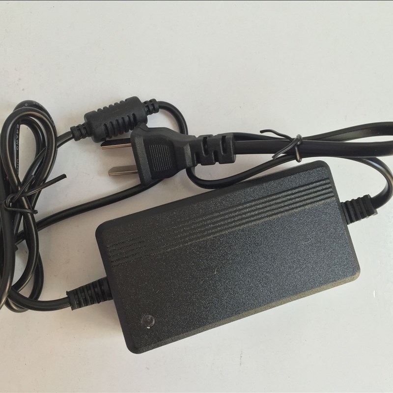 12v2a电脑电视监控路由器开关电源适配器充电器双头可用移动EVD