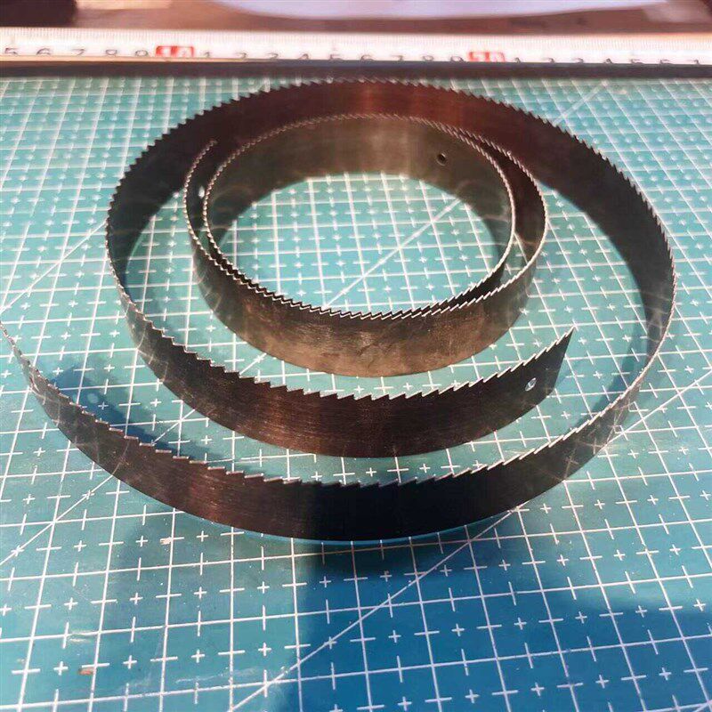 传统木工辛全生自制老表条锯条 需要自己掰料伐锯 大齿小齿