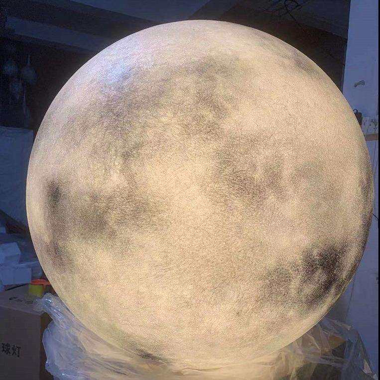 现代简约客厅卧室彩绘树脂纤维月球落地灯民宿别墅个性创意月球灯