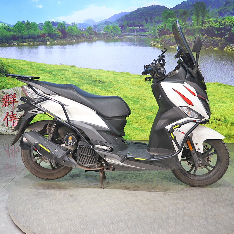 适用21款三阳巡弋150保险杠防摔护杠排气防摔棒150 4V改装保护架