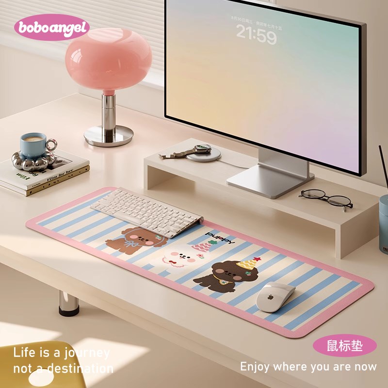 Hi皮小狗超大鼠标垫女生电脑工位桌垫游戏键盘垫防水防油家用桌布