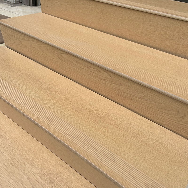 大理石加厚木纹楼梯踏步瓷砖梯级地砖公寓室外Q台阶一体式防滑哑