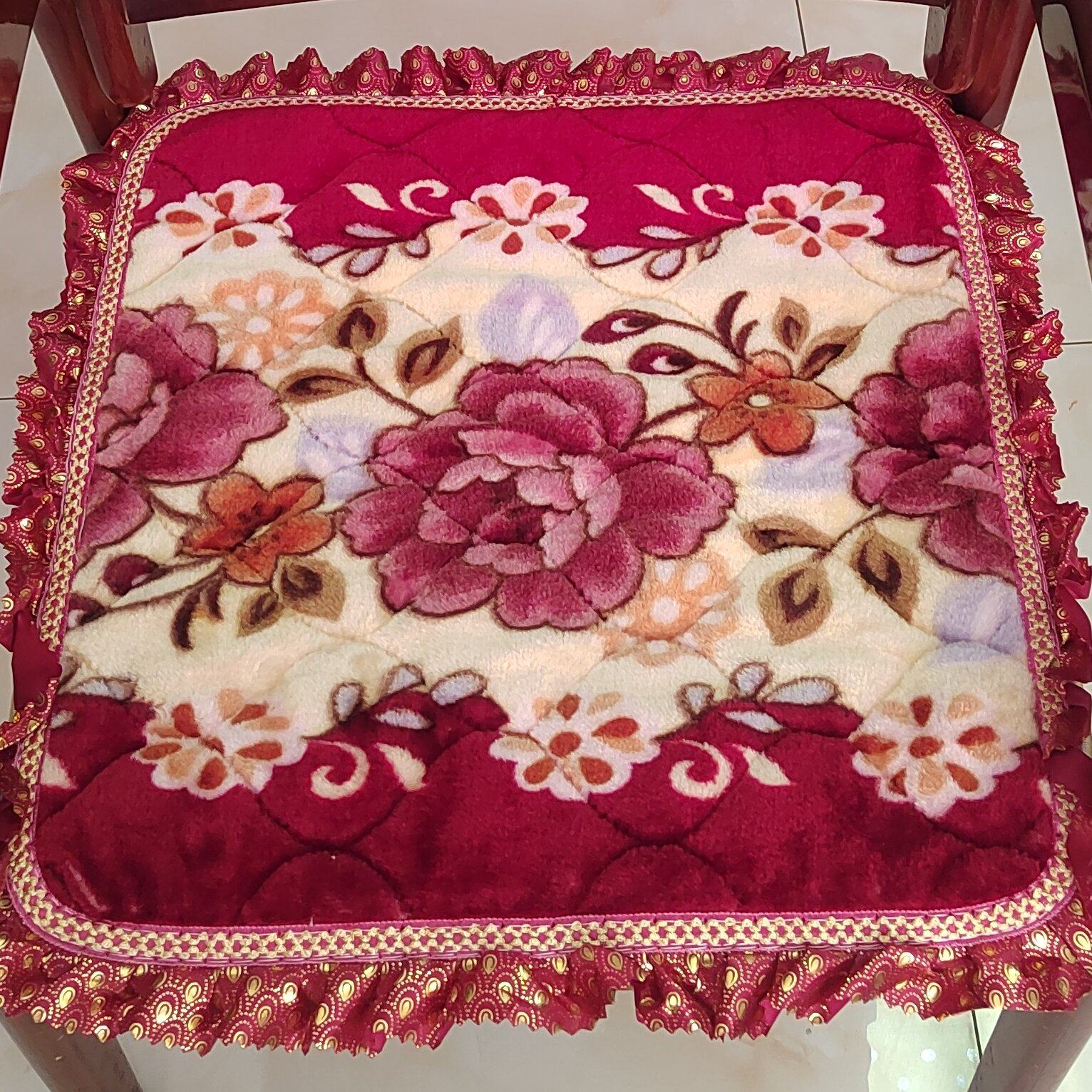 冬季防寒保暖中式实木沙发垫防滑加厚毛绒沙发坐垫可办公室可家用