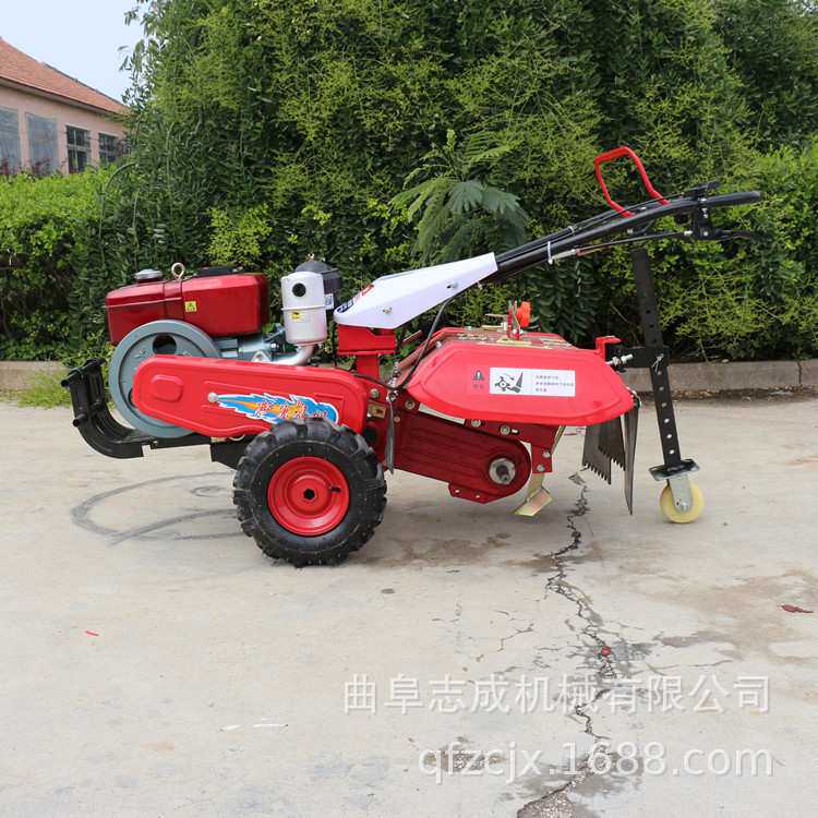 志成自走式四驱果园旋耕机机 小型家用小型汽油微耕机 田园管理机