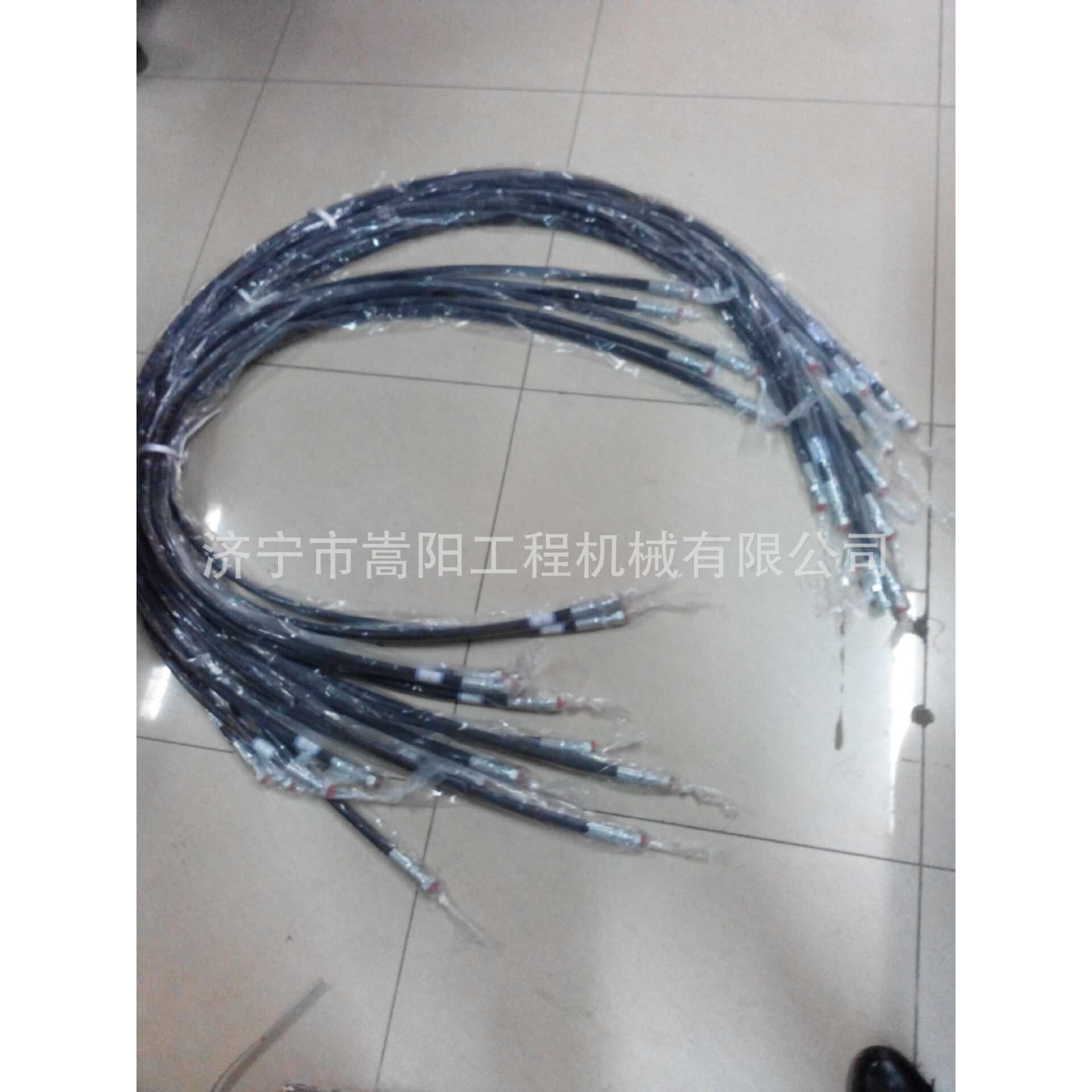 P16Y-03B-00004软管(64*170)推土机SD16发动机配件