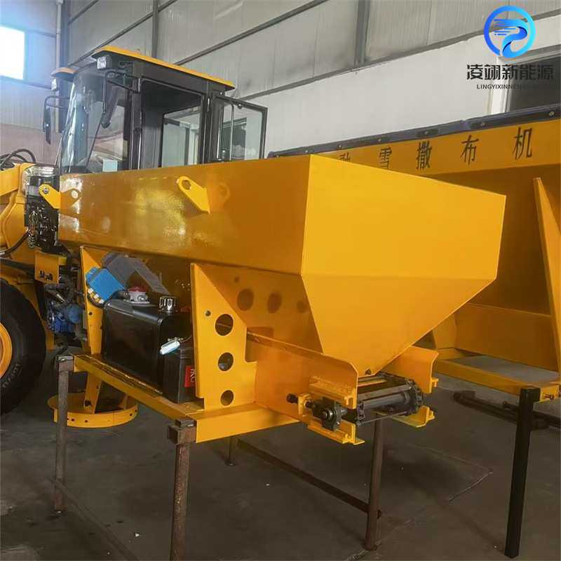 汽油车挂式融雪撒布机市政路面洒盐机可拆式除冰除雪设备