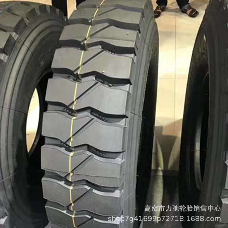 1200r20钢丝胎汽车轮胎短途自卸车搅拌车轮胎花纹加深抗压1200R20