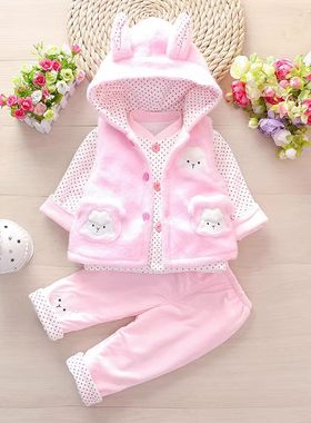 0一1岁女宝宝秋冬装夹棉衣外出两件式款3个月6男婴儿服三件套装季