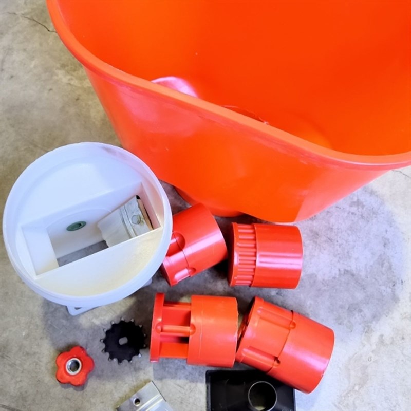 农用玉米花生播种机配件排种器化肥娄追肥娄底仓总成手动