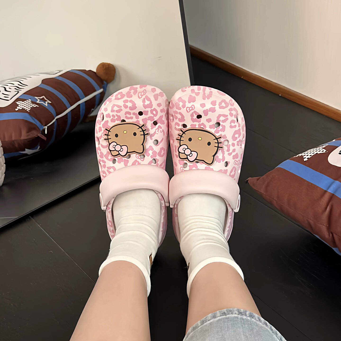 夏季女款KT包头洞洞鞋防滑防臭