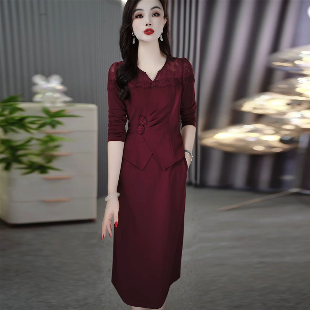 红色喜婆婆假两件连衣裙女2026秋季新款妈妈装中长款洋气礼服裙子