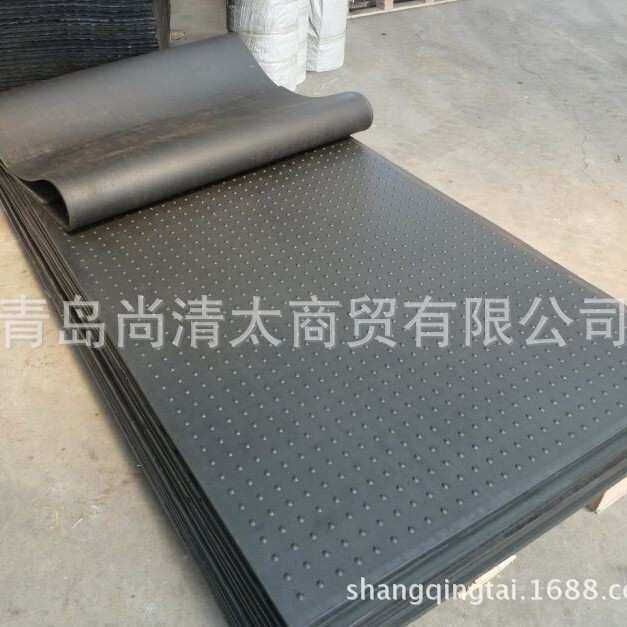 畜牧养殖养牛设备 塑料橡胶牛床垫 牛垫马鹏垫 猪食槽垫 产床猪垫