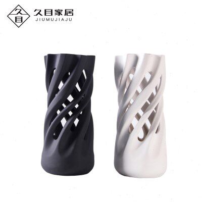 北欧现代简约黑白色陶瓷花器镂空插花摆件客厅玄关台面装饰品花瓶