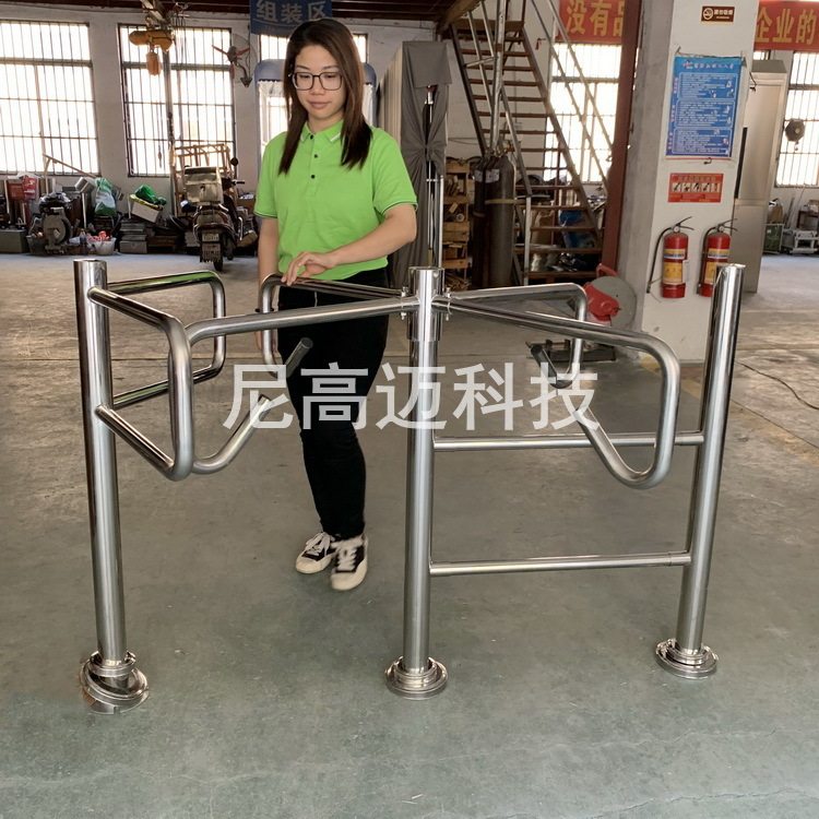 尼高迈四叉杆旋转门高速服务区单向通道禁行门导向器人员行走匝