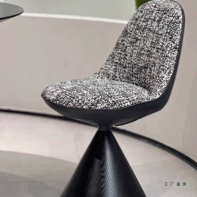 意式旋转化妆凳设计师罗比椅卧室梳妆台椅子轻奢家用梳妆凳化妆椅