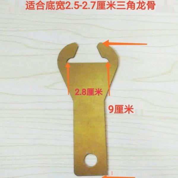 多种不锈钢集成吊顶材料全套铝扣板龙骨架三角龙金色双面烤漆吊片