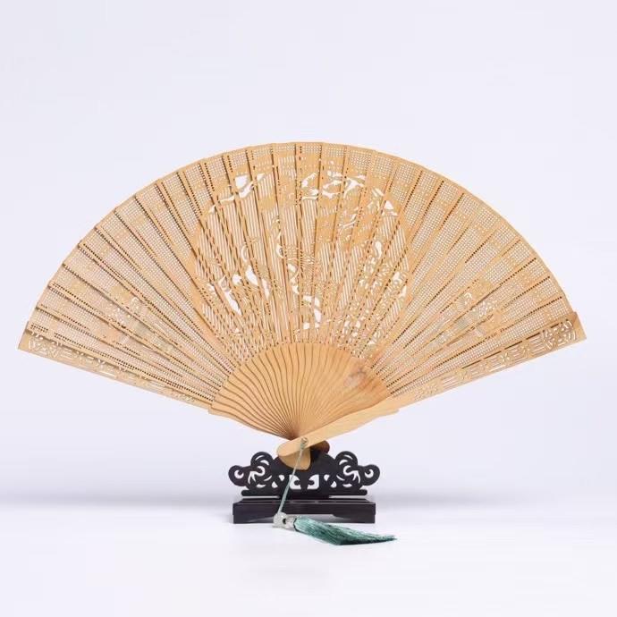 木质扇子中国风檀香扇古风随身镂空全木扇复古日用折扇女式折叠扇