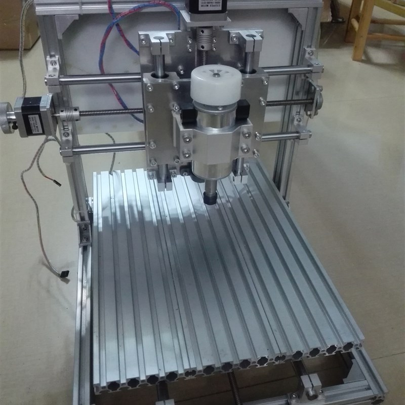 雕刻机新款发货组装行程2430厘米软金属刻字300W主轴可加激光