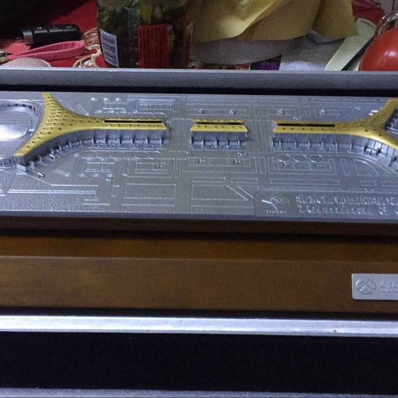 金属工艺礼品锌合金铸铜锡合金北京新机场城市标志建筑Y办公室模