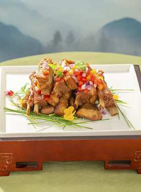 中式竹木底座配白色陶瓷正方形冷凉炒菜盘子饭店组合酒店餐具