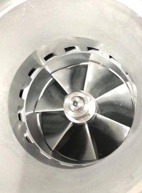 配五十铃日野700P泵车配6UZ1柴油发动机可变截面涡轮增压器RHG7V