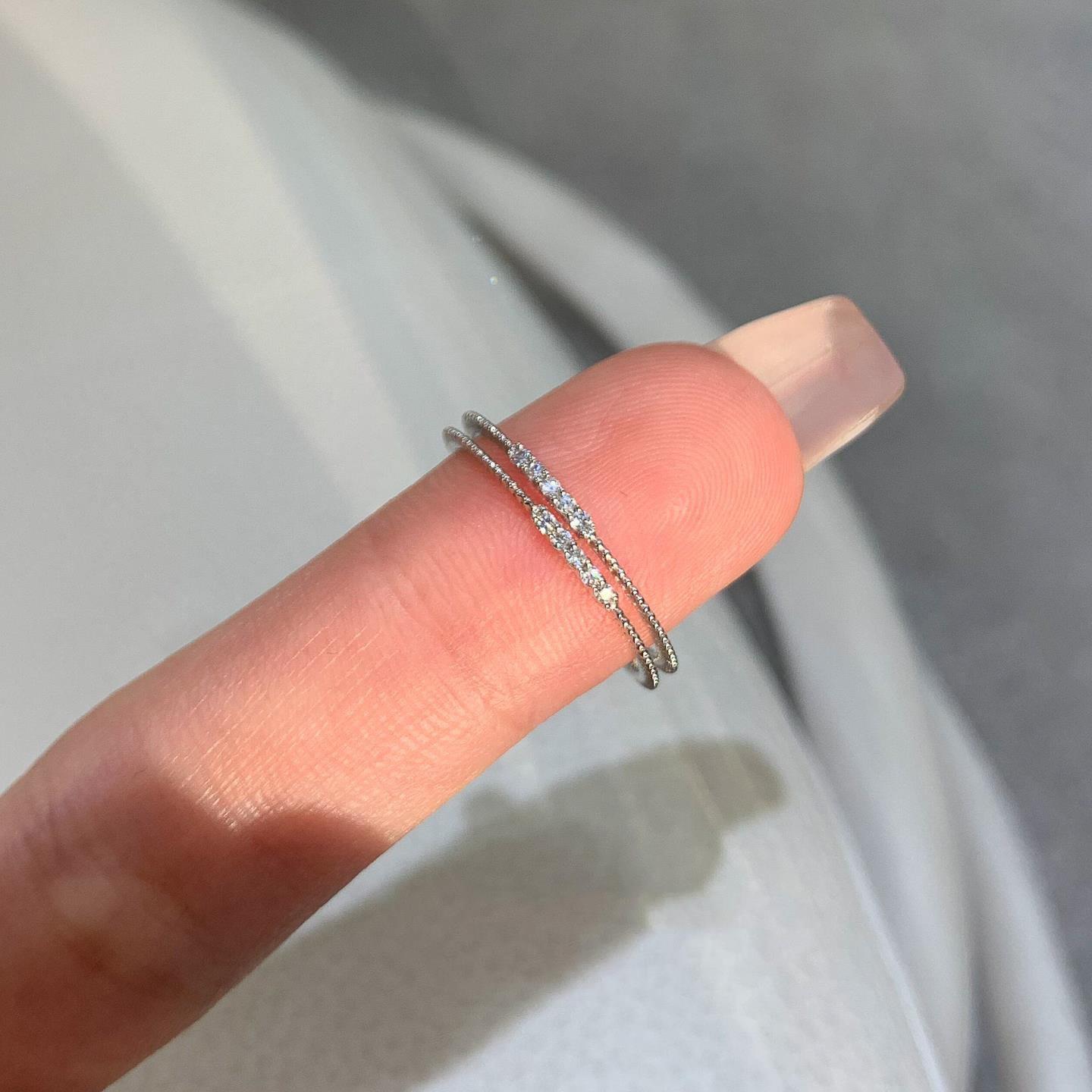 S925纯银满钻极细戒指女小众设计图片