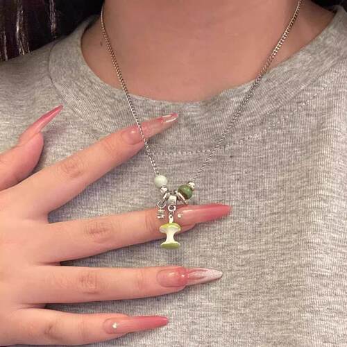 韩系甜美青苹果吊坠项链女款2025