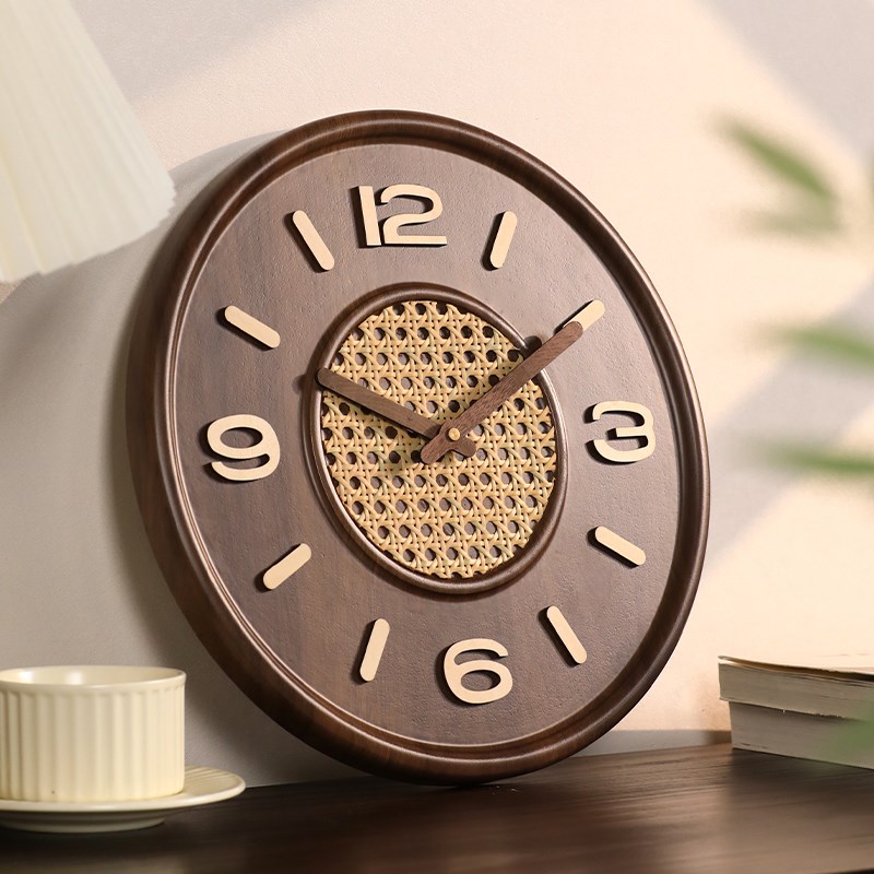 复古挂钟客厅2025新款钟表挂墙创意时钟简约大气中古Y风高级感挂