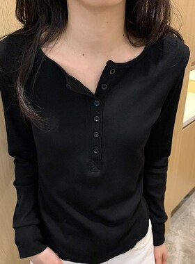 心机v领纽扣螺纹长袖t恤女灰色2023秋新款修身打底衫内搭上衣潮