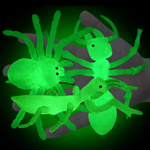 软胶仿真夜光蜘蛛蚂蚁螳螂幼儿园儿童过家家玩具发光昆虫动物模型