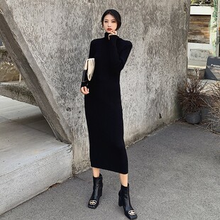 针织连衣裙子女秋冬超长款高领修身显瘦配大衣毛衣裙过膝打底长裙