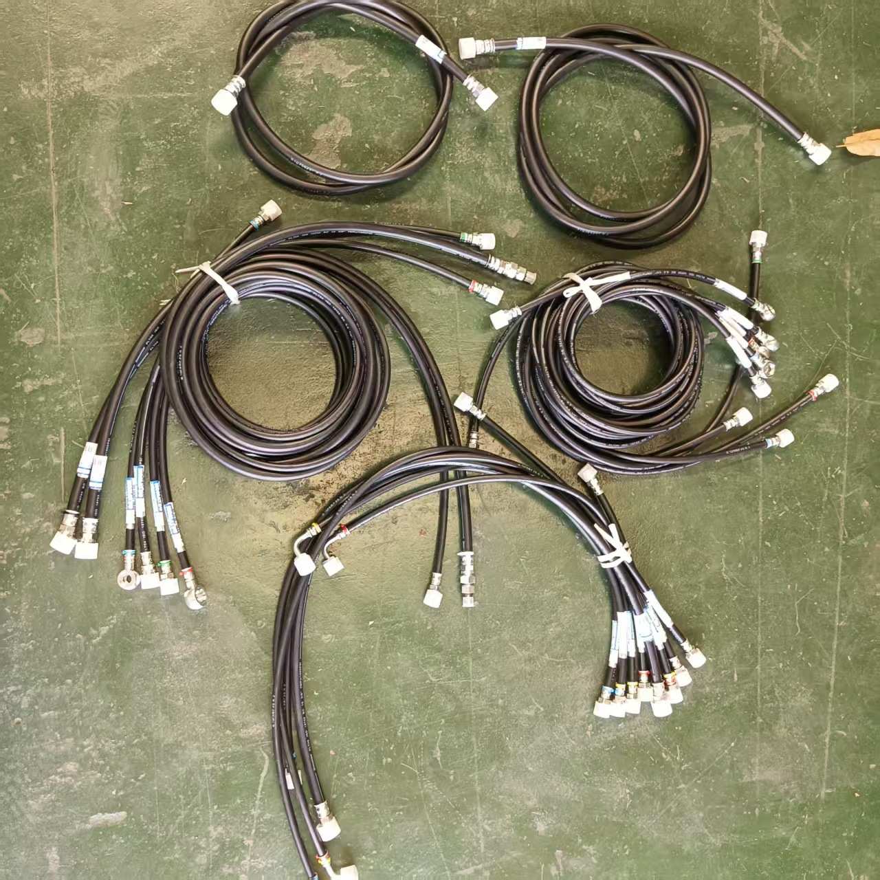 挖掘机配件液压软管高压胶管PC200/300/400全车油管总成